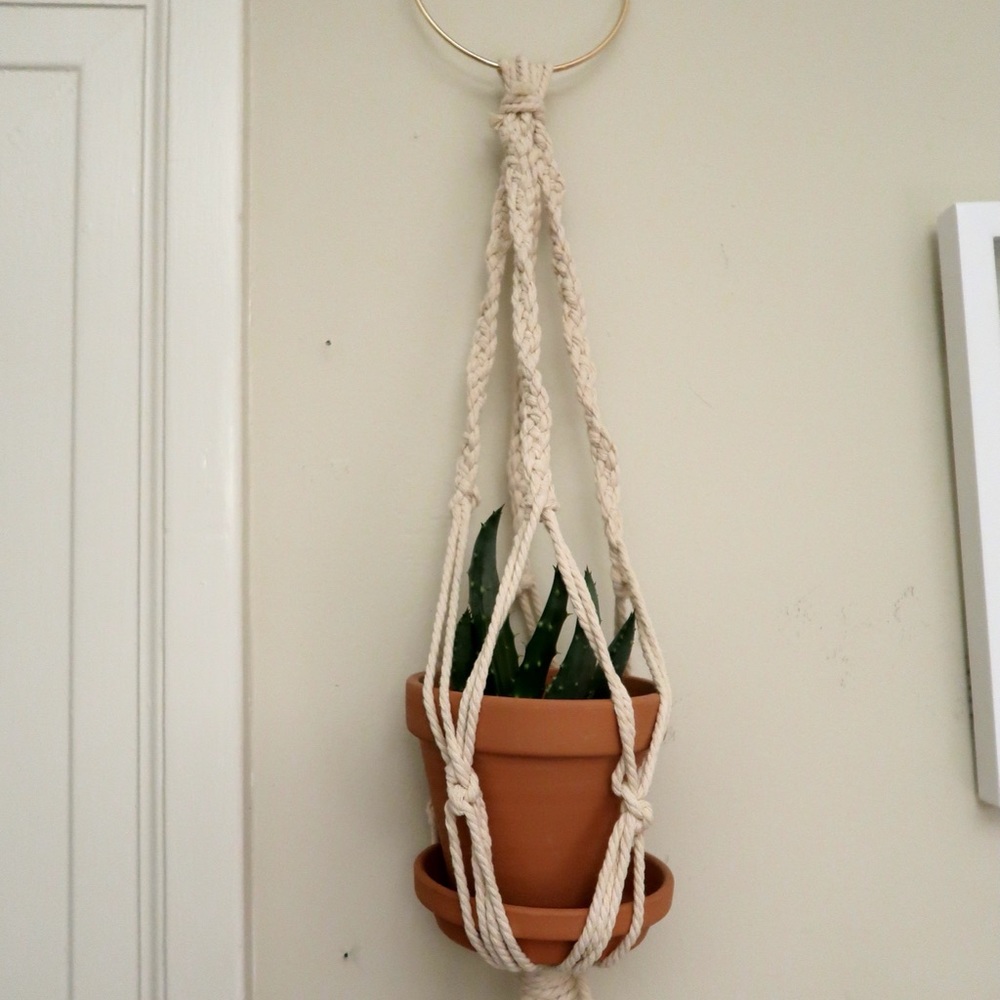 Handmade Macrame Planter 🌱